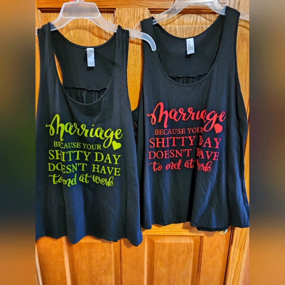 District size XL and L ladies tee